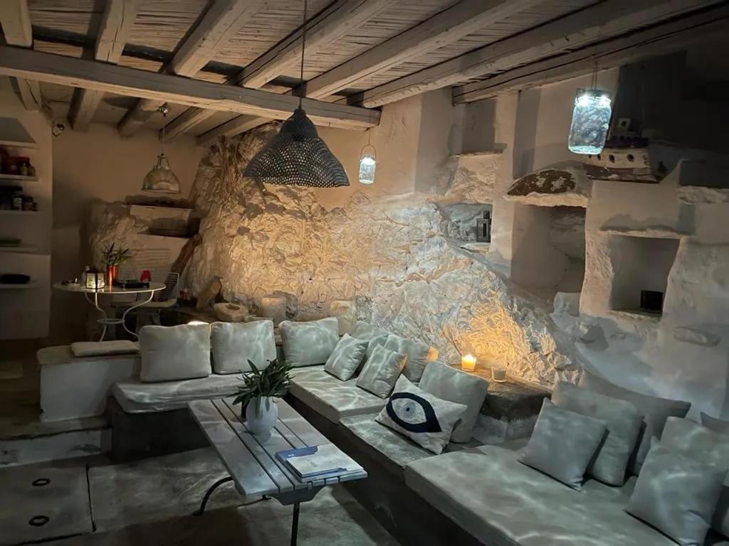 Windhouses Serifos ภายนอก รูปภาพ